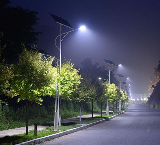 農(nóng)村安裝太陽(yáng)能路燈有什么好處？