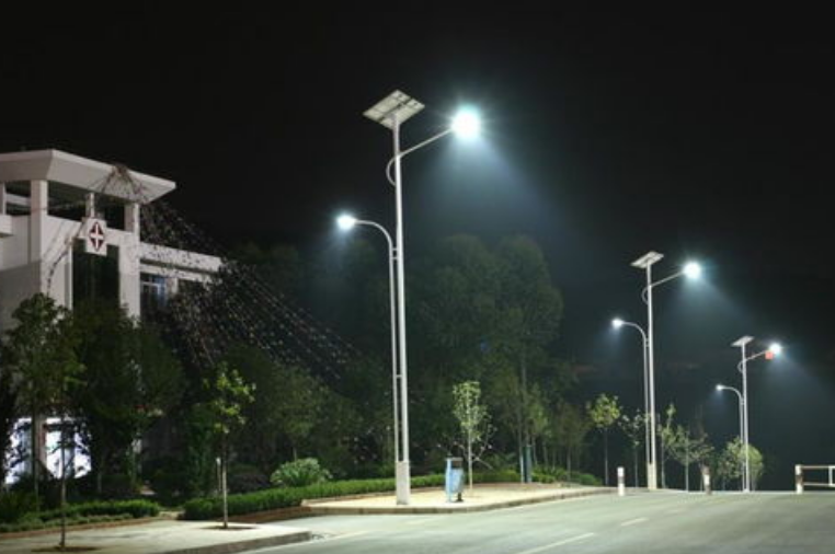  太陽能照明原理、組成及控制系統介紹.